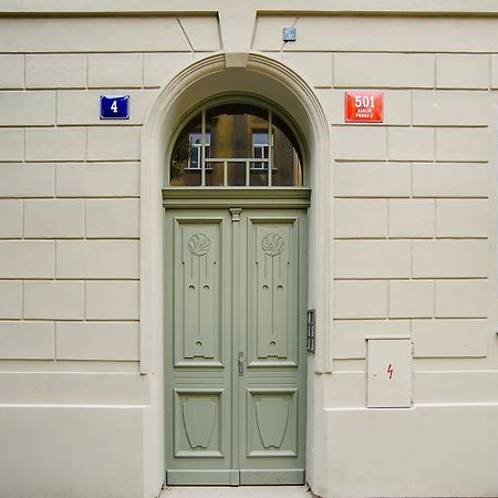 Apartment Gesse Brezinova Praha Eksteriør bilde