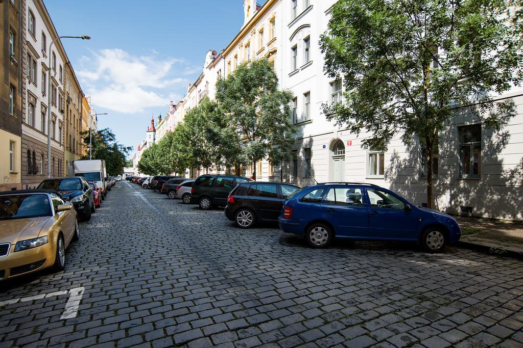 Apartment Gesse Brezinova Praha Eksteriør bilde