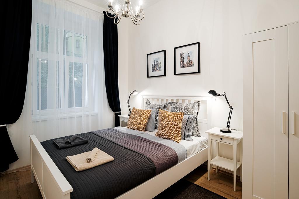 Apartment Gesse Brezinova Praha Eksteriør bilde