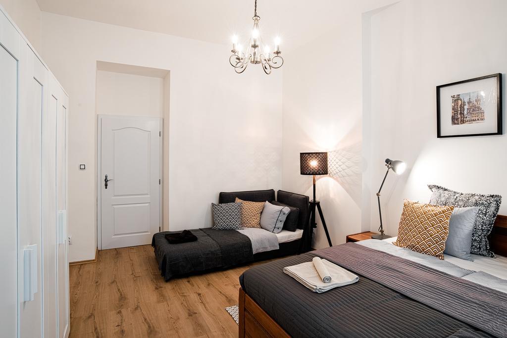Apartment Gesse Brezinova Praha Eksteriør bilde